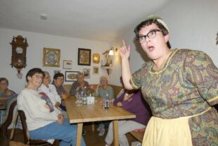 2022-10-19-NO-bia-Moospfaffkränzli-und-Elfriede Vordergrund 11