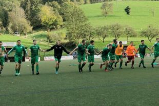 2022-10-26-BI-PB-bsch-DJK vs Ettenheim La ola IMG_1810