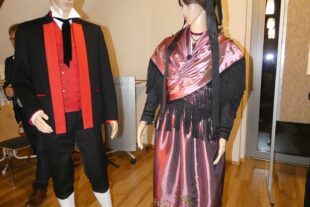 2022-10-4-BI-bia-800 Jahre Biberach-und-Trachtenpuppen