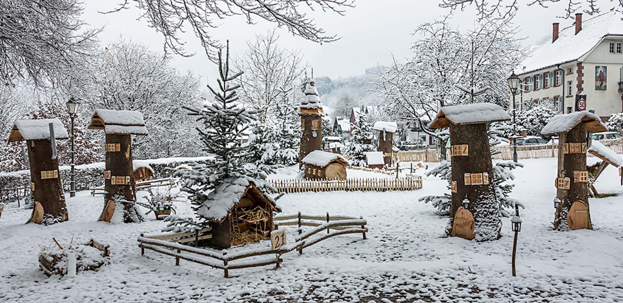 2021-11-17-OH-Tourist-Info-Märchen Weihnachtsfreuden-Das Hademar Adventsdorf