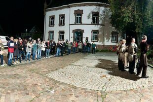 2022-11-16-OH-Bärenzunft OH-Hästaufe und Mottowahl-IMG-20221112-WA0016