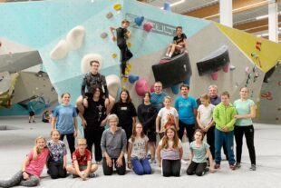 2022-11-2-OH-Monika Bleiner- Ministrantenausflug 2022Boulderhalle