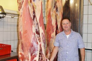 2022-11-30-ZE-UH-hps-Christian Schwarz Herrenholz Selbstvermarktung-DSC_9085 2