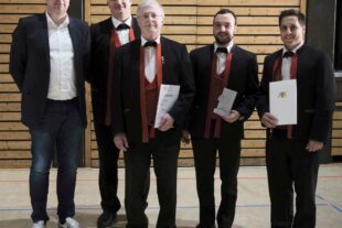 2022-11-7-ZE-UH-vo- MV Unterharmersbach Jahreskonzert Dieter Grimme 60 Jahre XT4V3399a_1