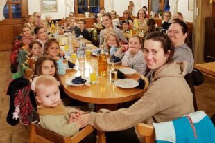 2022-11-9-OH-Bianca Neumaier- Kindervolkstanzgruppe 3