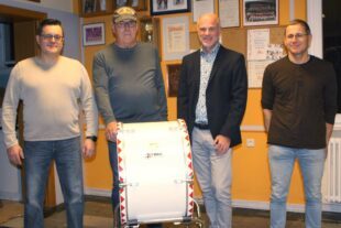 2022-12-12-LR-OH-Trommelspende_Volksbank-Spielmannszug OH-Volksbank-Spende