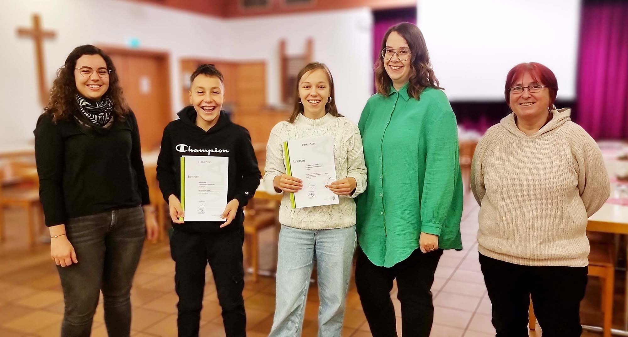 2022-12-12-NO-Oliver Vollmer-Trachtenkapelle NO-Ehrung Bronzenes Leistungsabzeichen