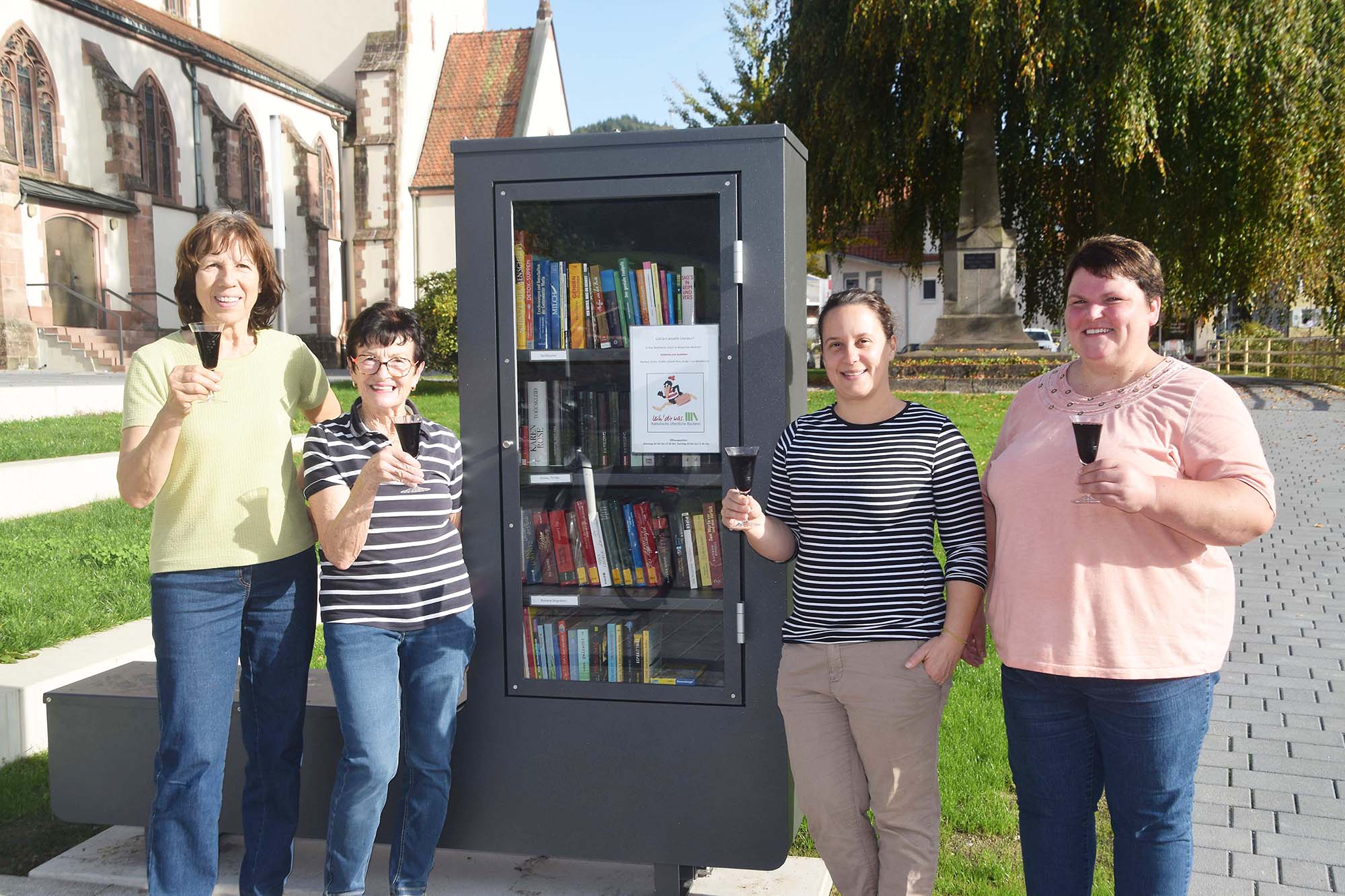 2022-12-12-NO-hv-Offener Bücherschrank-DSC_1577