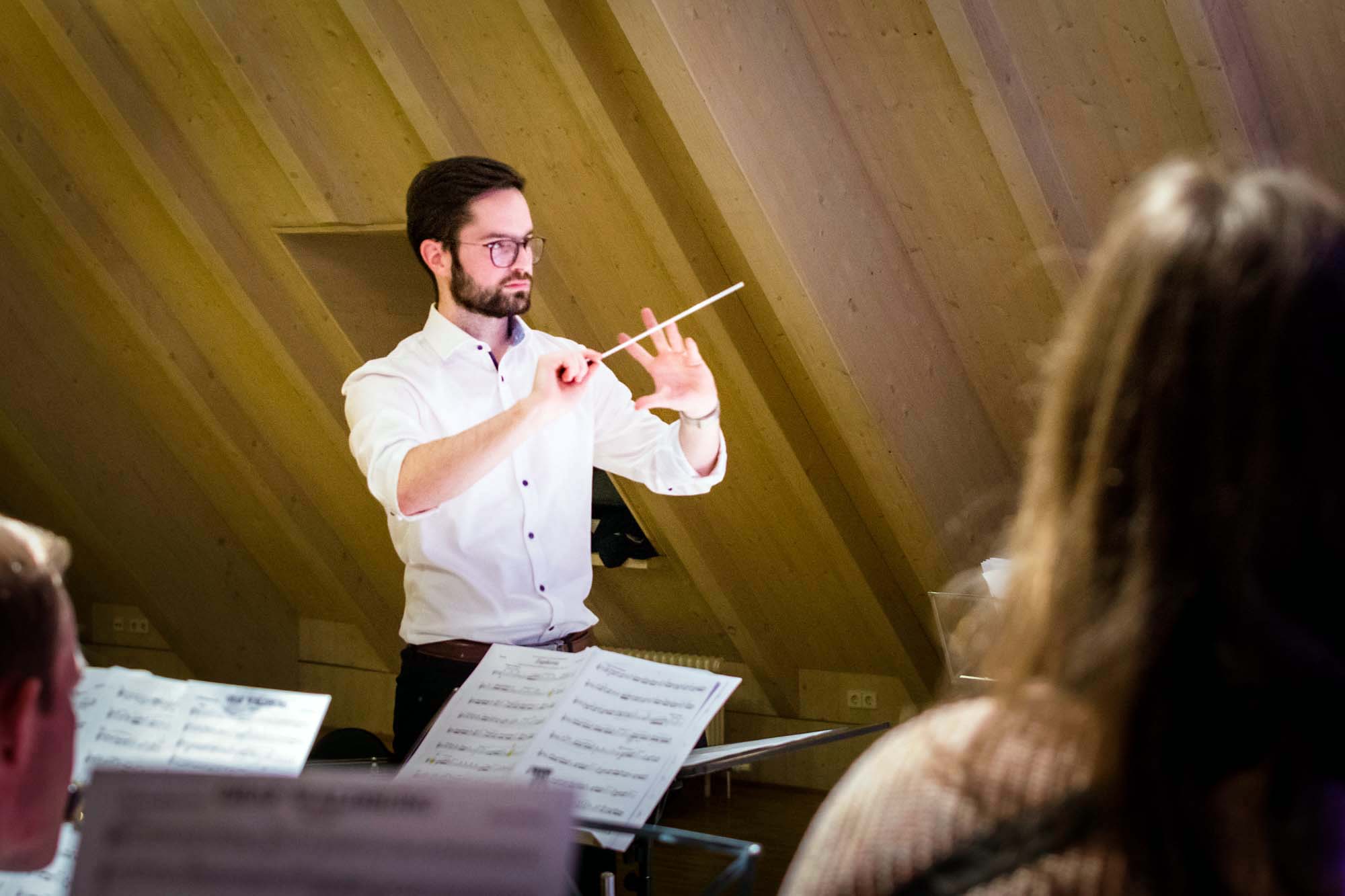 2022-12-2-ZE-UE-Anja Streif-Musikverein-Dirigent-Bild2