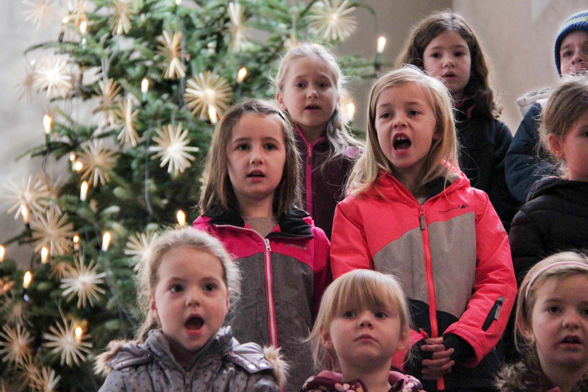 2022-12-30-BI-Pamella Schilli-Krippenspiel-KiKiBi Chor