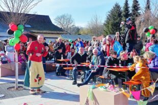 2023-2-13-ZE-UH-hpw-Eckwaldhexen Narrenbaumstellen-DSC07439 (2)