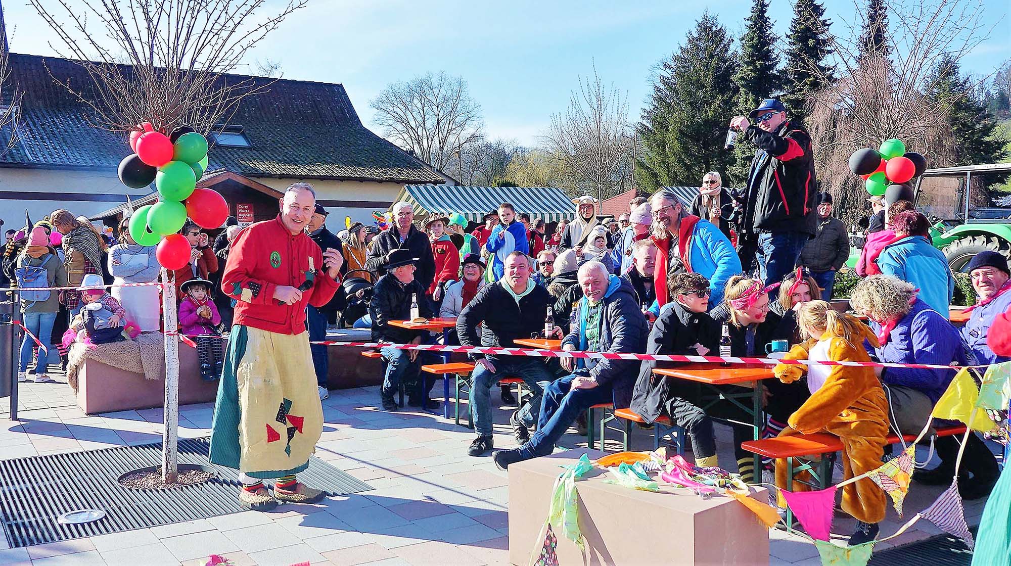 2023-2-13-ZE-UH-hpw-Eckwaldhexen Narrenbaumstellen-DSC07439 (2)