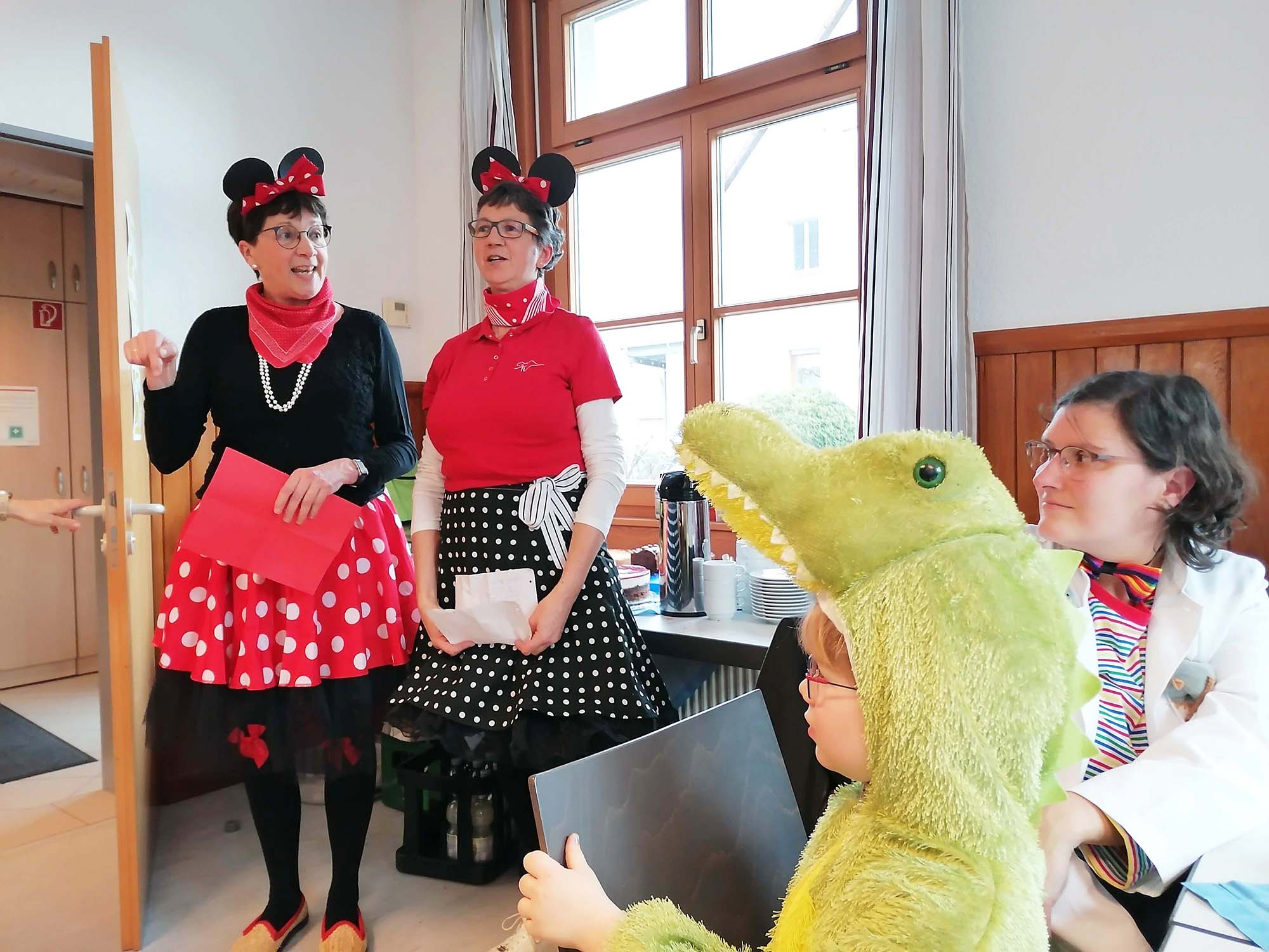 2023-2-22-BI-Wiebke-Fix-Kaffeestube-Programmpunkt Wiiieber usm Dorf