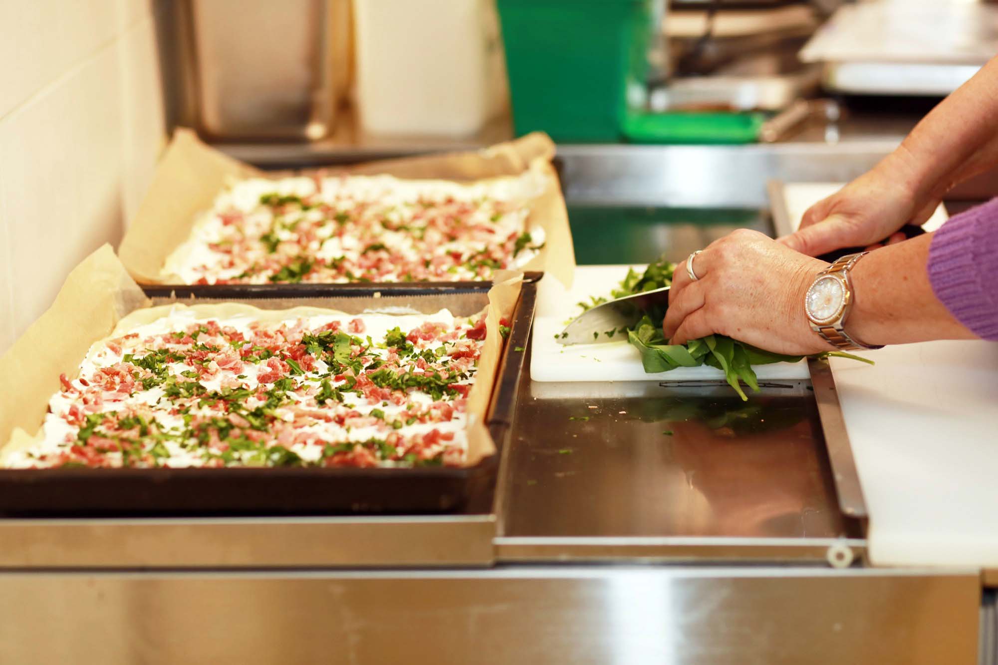 2023-3-17-OH-Tourist-Info-Bärlauch Flammenkuchen