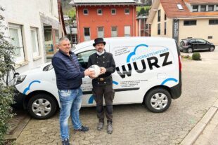 2023-3-22-OH-Diemar Hug-SVO-202303-Originalbild-Ballspende-Wurz