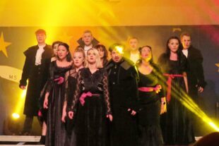 2023-3-22-ZE-UH-ga-Musicalabend Schwarzwaldhalle-IMG_7525