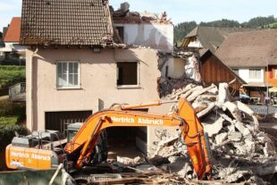 2023-3-24-OH-kal-Abriss Feuerwehrhaus-zvk117 IMG_0121