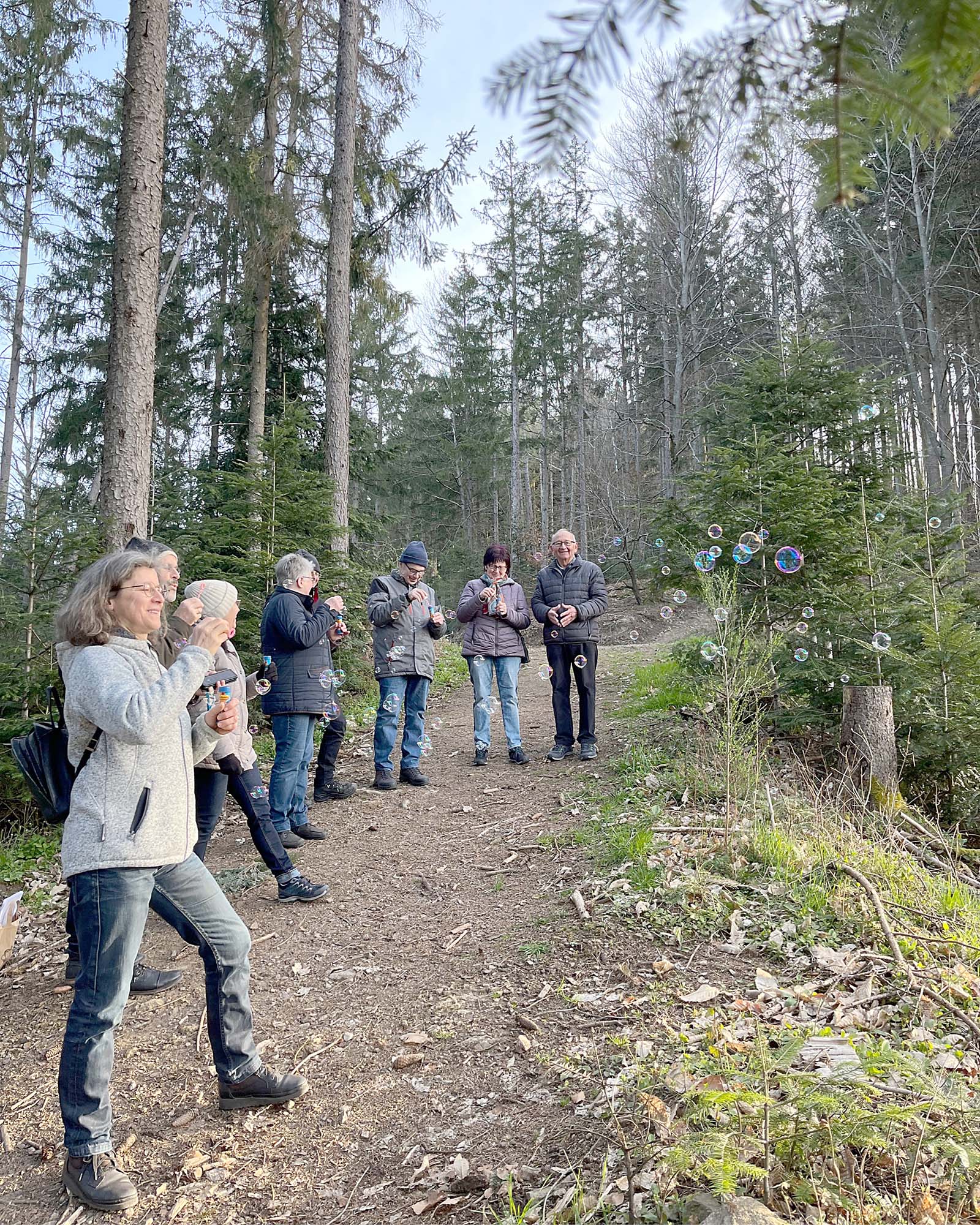 2023-4-14-OH-Gemeindeteam Oberharmersbach-Emmaus-Wanderung Osterrmontag-IMG_3886 (1)