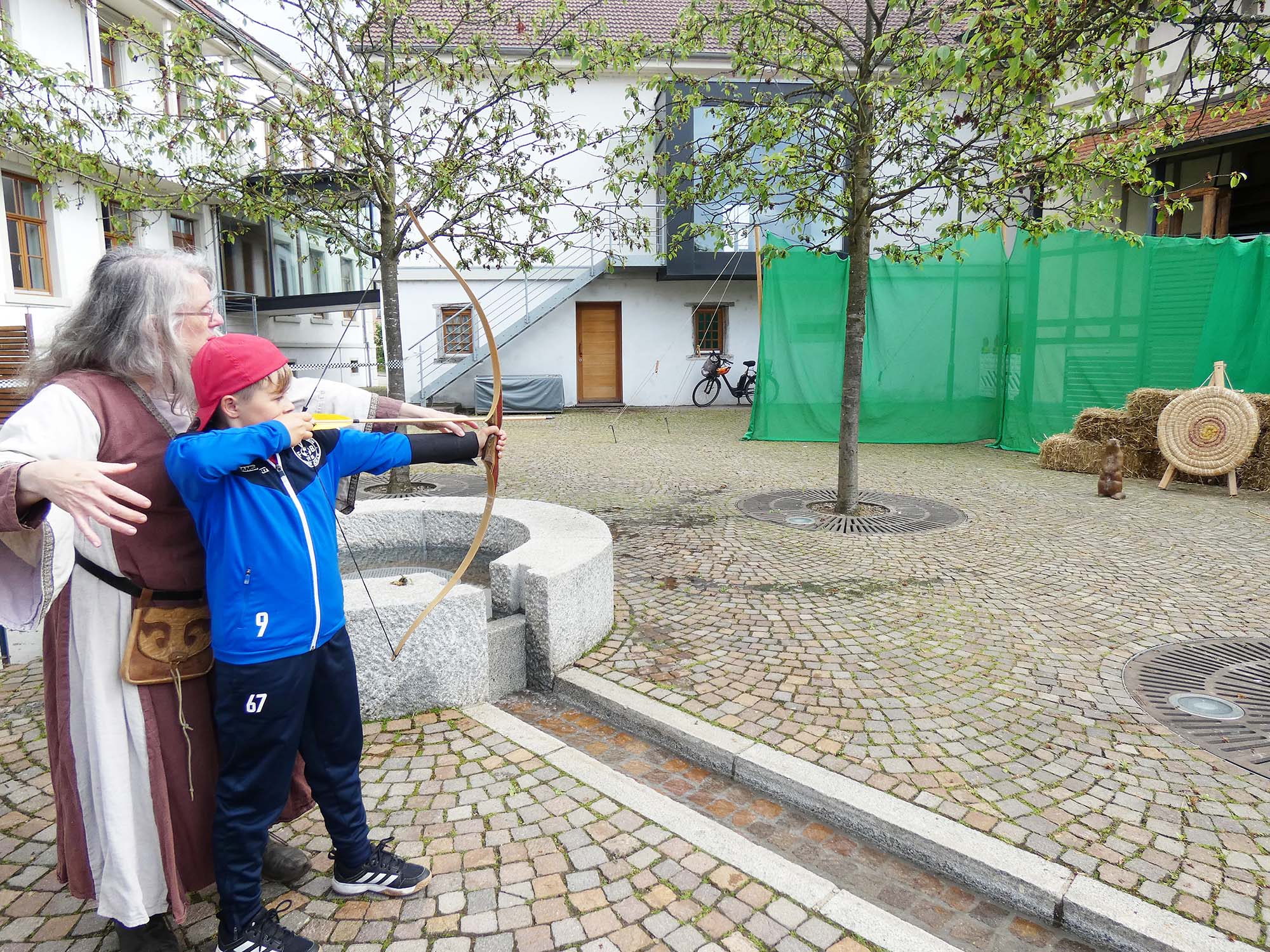 2023-5-15-BI-bia-Kettererhaus-und-Bogenschießen