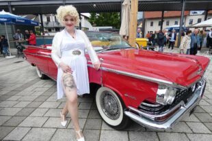 2023-5-15-BI-bia-Kettererhaus-und-Marilyn Monroe Buick