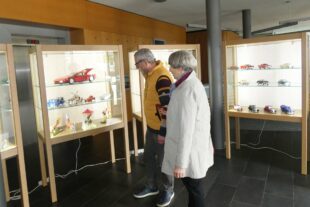 2023-5-15-BI-bia-Kettererhaus-und-Spielzeugautos