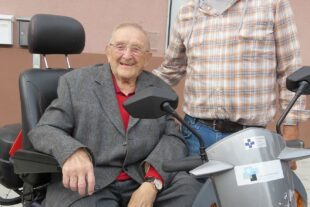 2023-5-2-ZE-UH-ga-Maibaumstellen-IMG_7661