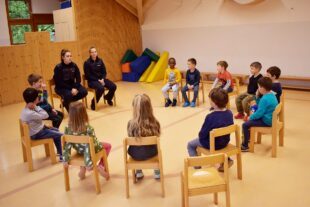 2023-5-24-NO-Andrea Neumaier- Kindergarten Polizei Bild 1