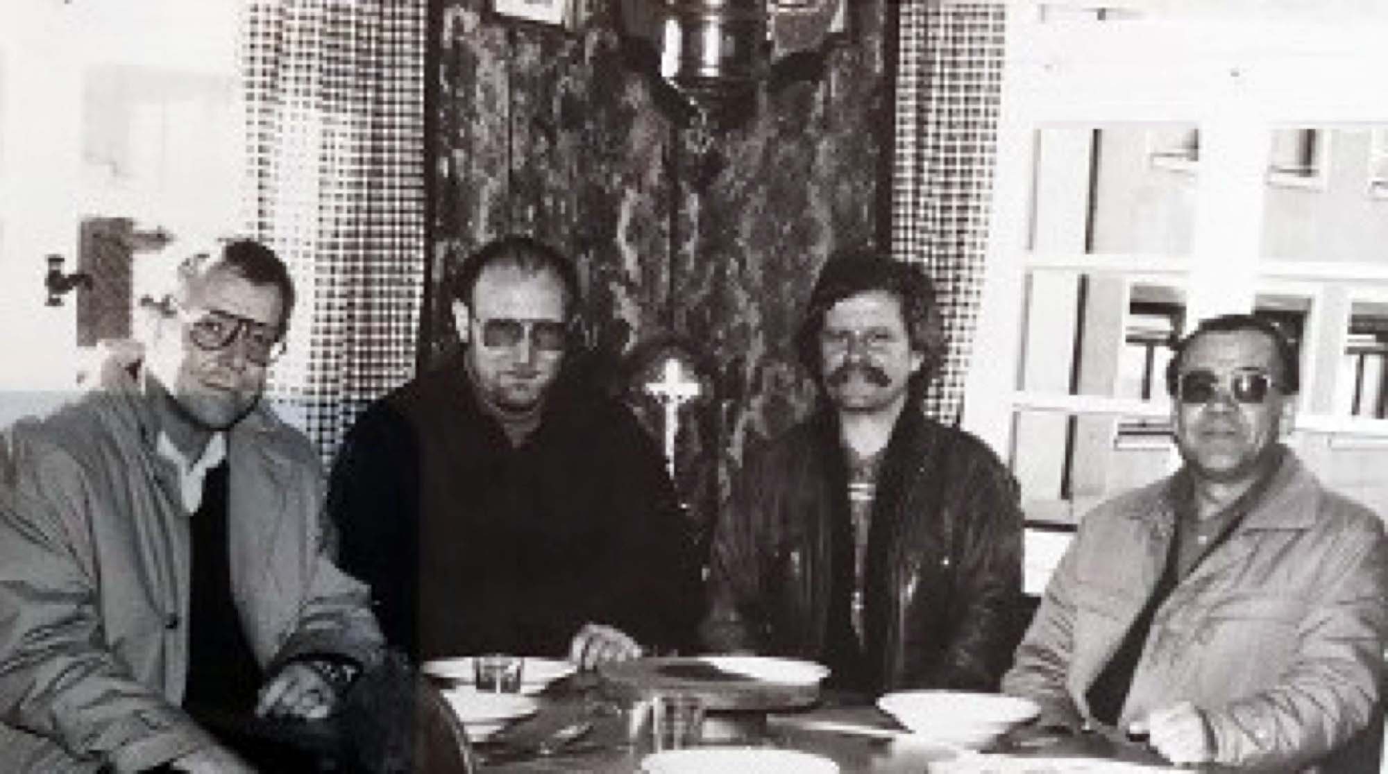 2023-5-5-BI-50 Jahre Kettererhaus Mitte- Hartmut Stüwe, Martin Czavelicz. Außen- Wolfgang Westermann, Wolfgang Reiner