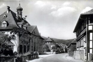 2023-5-5-BI-50 Jahre Kettererhaus Rathaus und Kettererhaus um 1960