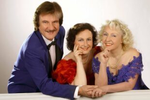 2023-5-5-ZE-privat-Schwarzwaldfamilie Seitz-Bild auf Säule drei 2017