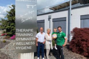 2023-5-8-BI-PB-bsch-DJK-2023-05-06 Ballspende Özpinar Jutta und Klaus Gissler