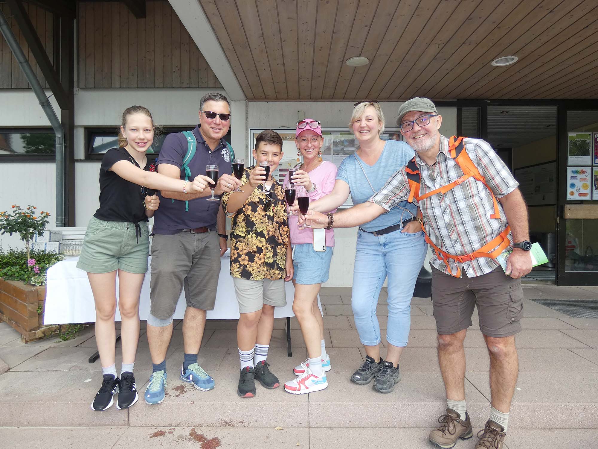 2023-6-14-NO-mnb- Nachbericht Brennhislitag und-Gruppe mit Moospfaffprickler