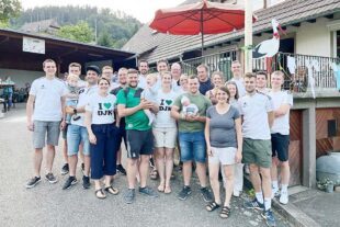 2023-6-21-BI-PB-bsch- 2023-06-16 Maibaum Luca Haas Patrick Claudia DJk Famile