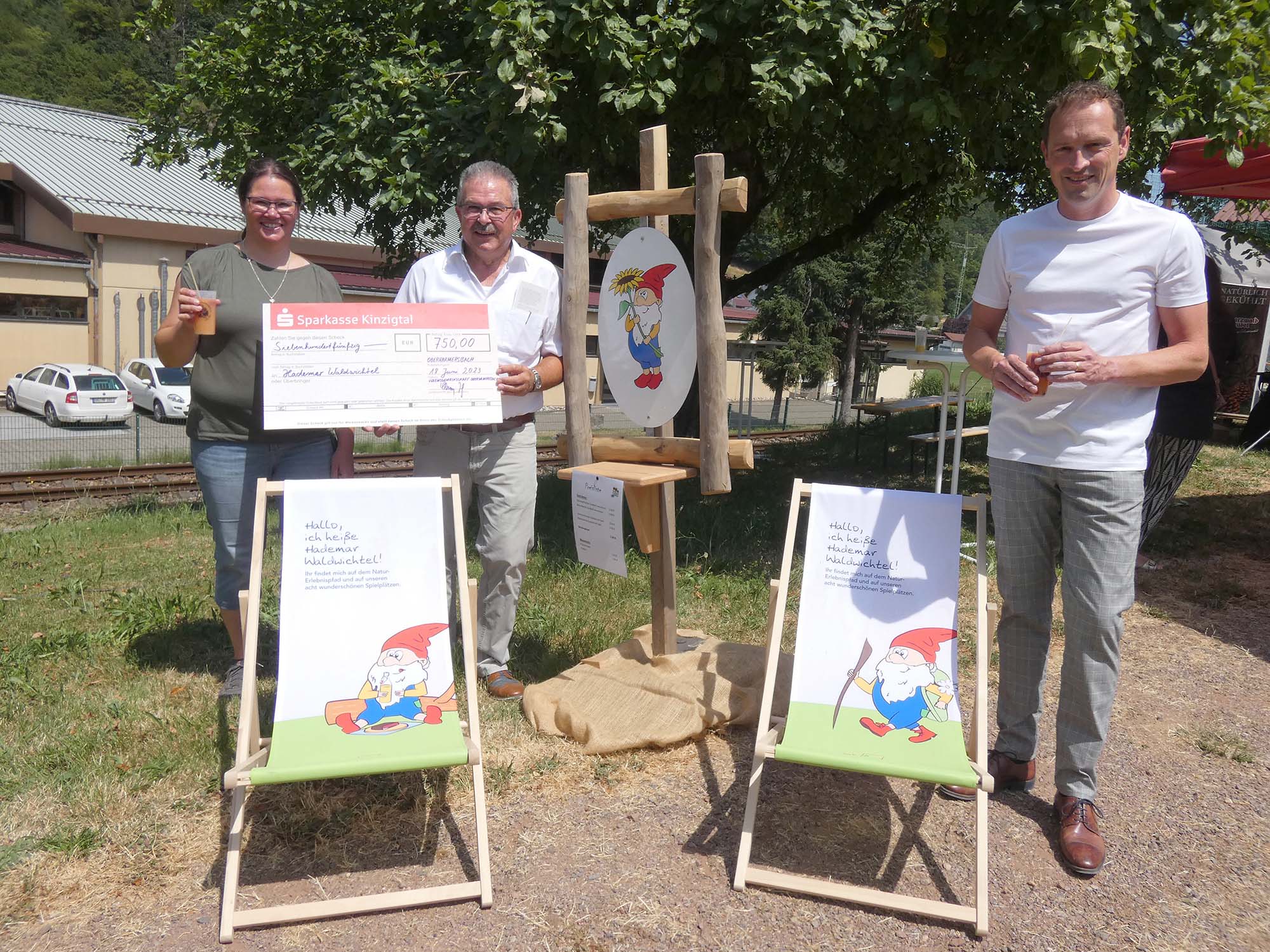 2023-6-23-OH-bia- Nachbericht 15 Jahre Hademar-und-Scheck-und-Liegestühle