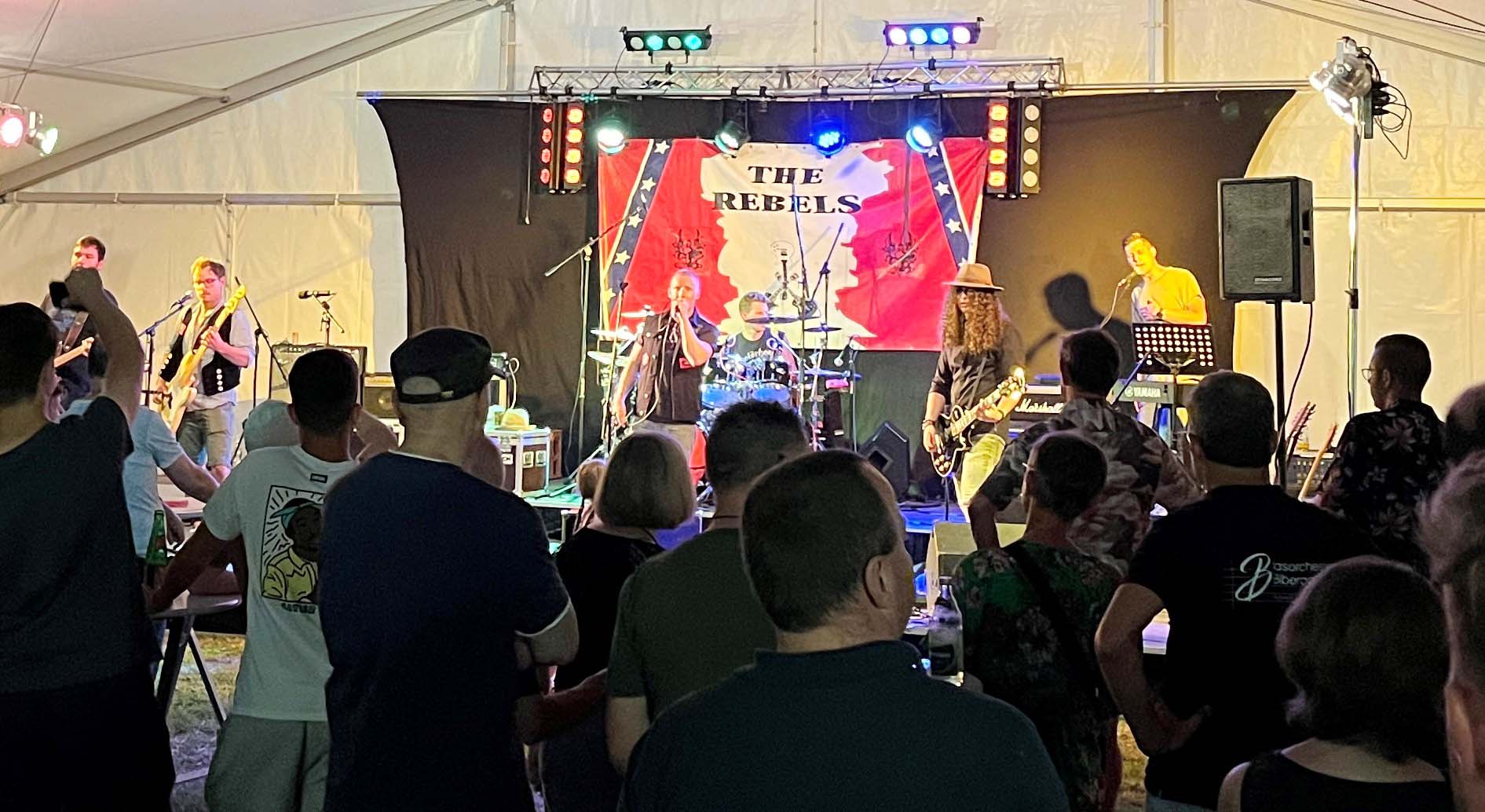 2023-7-17-BI-Stefan Witschel-Blasorchester-The Rebels - Bühne 08.07.23