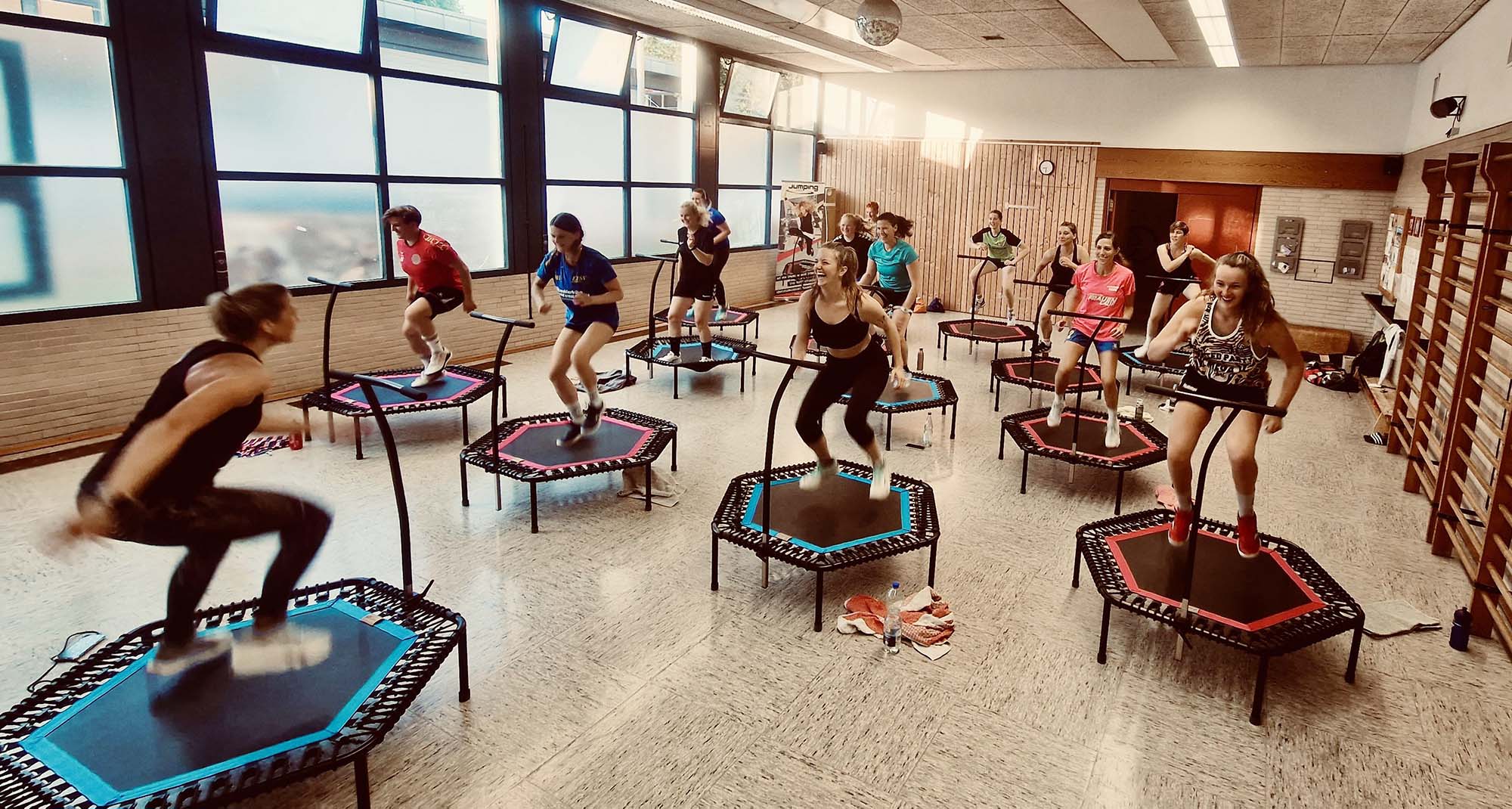 2023-7-21-ZE-UH-Verein-FVU-Handball-Jumping_BIld