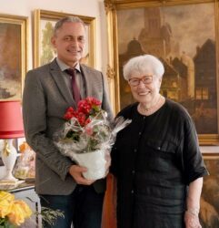 Helga Schippers feiert 85. Geburtstag