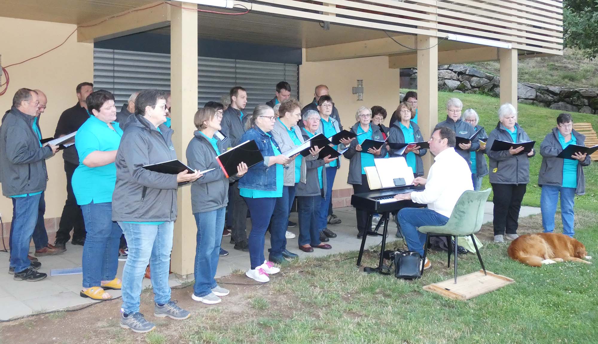 2023-7-31-No-bia-Chor der Klänge-+ SP Chor Hund Haus