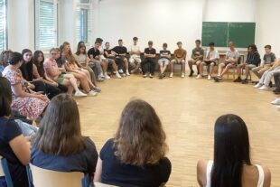 2023-7-5-GB-MS-Gymnasium-Meet a Jew Bild 1