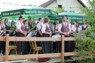 2023-7-5-ZE-UE-Reinhard Berger-Feuerwehrfest-Nach der Zugabe