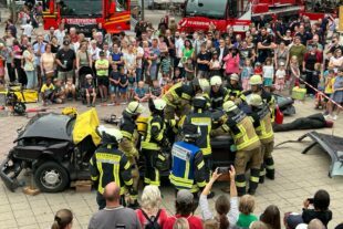 2023-8-2-ZE-Torsten Wichua- Landesfeuerwehrtag Gesamtansicht