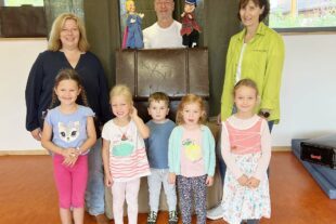 2023-8-4-BI-Sandra Armbruster- Fliegerkiste Puppenspiel Puppentheater