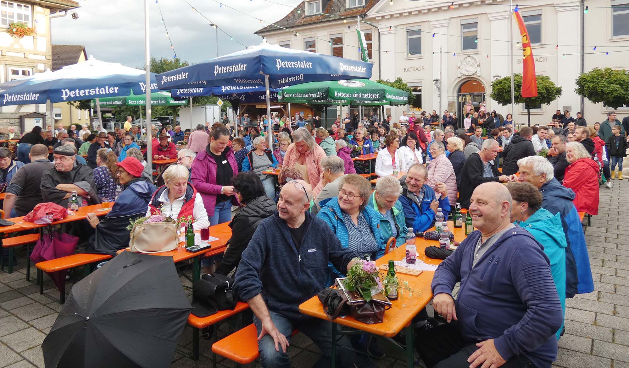 2023-8-4-BI-bia-Tavernenabend-+ gefüllter Platz