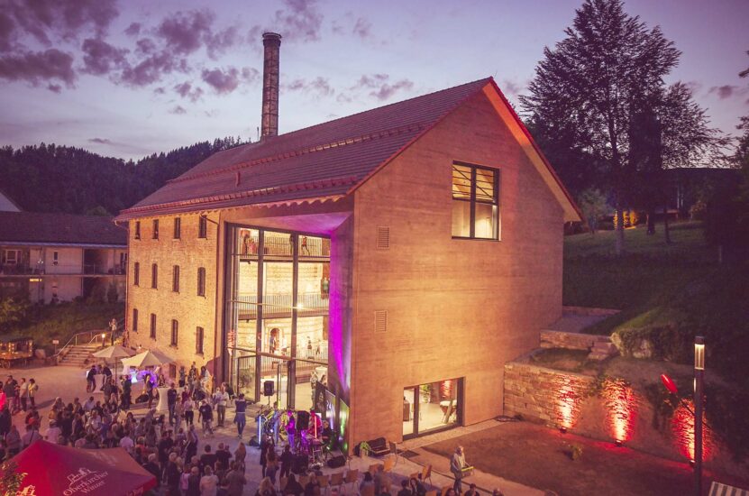 Kunst und Kultur werden bei fünf Ausstellungen im Rundofen sichtbar.