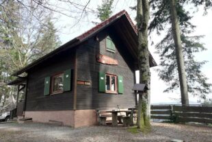 2023-9-18-ZE-UH-ibr- WuF Jubiläum Hütte thumbnail_IMG_20190317_115611-1