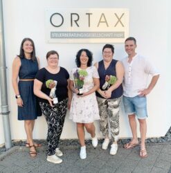 Ortax Steuerberatungsgesellschaft ehrt langjährige Mitarbeiterinnen
