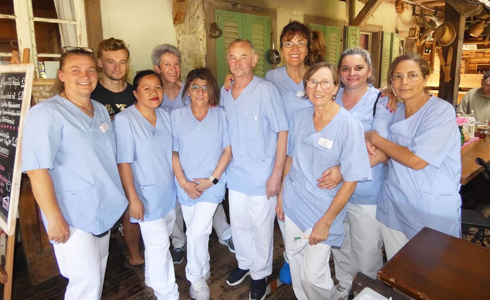 2023-9-4-NO-bia-Seniorenzentrum Winkelwald-und-Pflege-Mannschaft