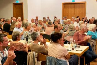 2023-10-6-NO-Touristen-Info-Moospfaffabend-Begeistertes Publikum 2023