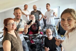 2023-10-6-OH-privat-Possession_Konzert_30 Jahre-Jubiläum_aktuelle und ehemaliege Bandmitglieder_2