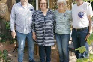 2023-11-10-OH-Tourist-Info-Gästeehrung-v.l.n.r. Dieter und Birgitt Fitz, sowie Gertrud und Franz Huber